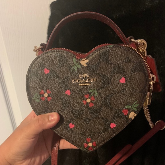 Coach Handbags - Coach heart crossbody